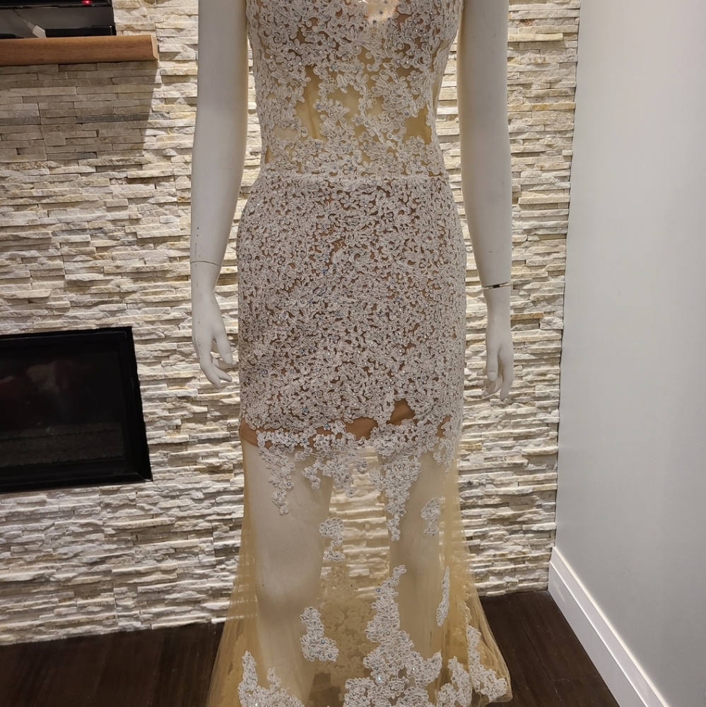ForYouDress Lace Prom Dress.